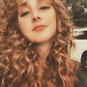 Meet your Posher, Caroline